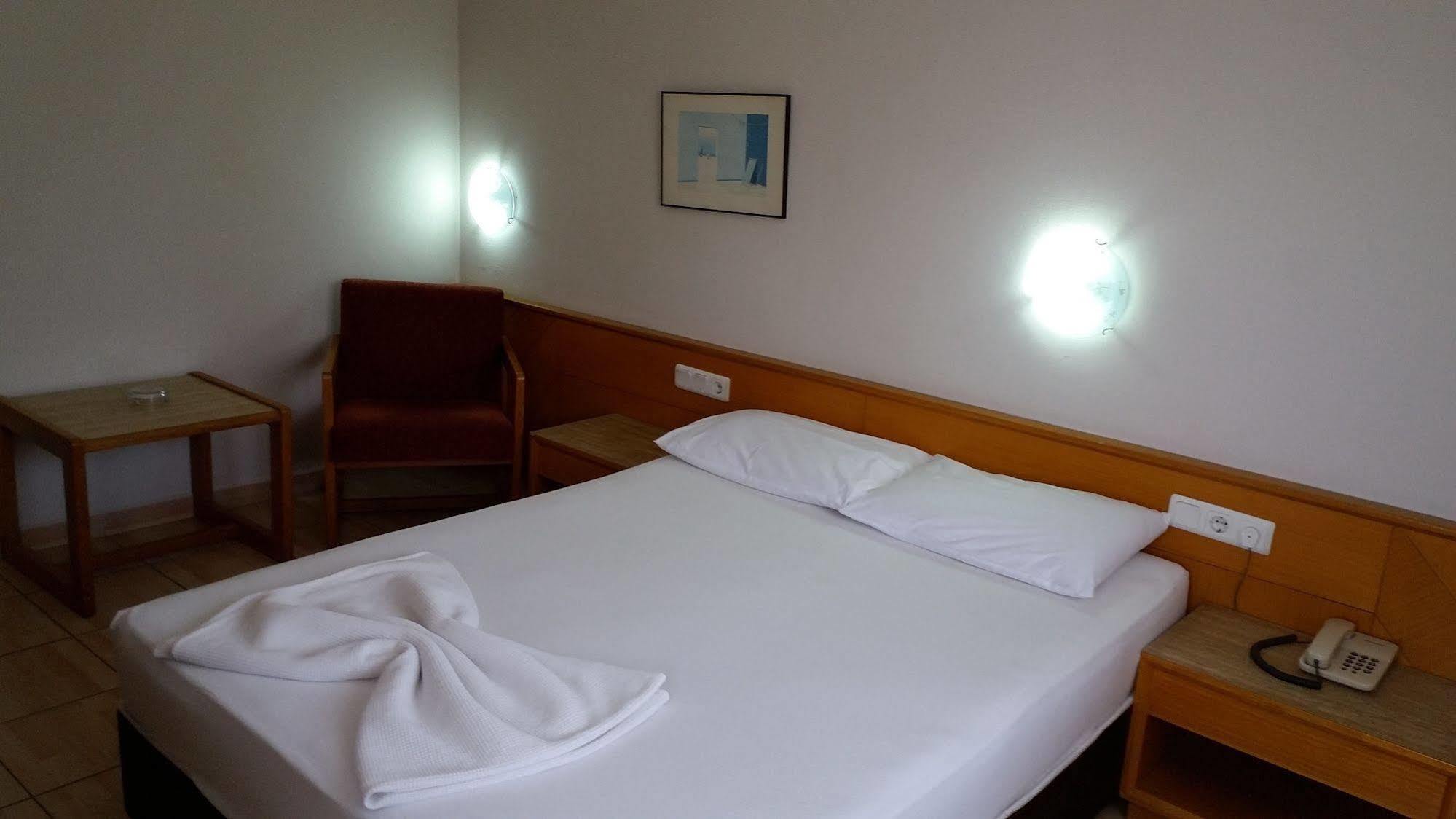 Isinda Hotel アンタルヤ エクステリア 写真